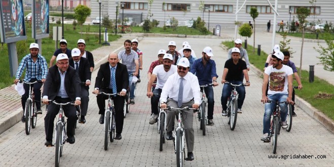 REKTÖR ; ÖĞRENCİLER SAĞLIKLI YAŞAM İÇİN PEDAL  ÇEVİRDİ