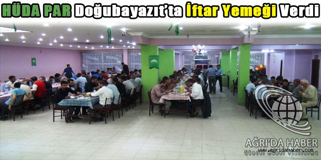 HÜDA PAR'da Doğubayazıt'ta İftar Yemeği verdi