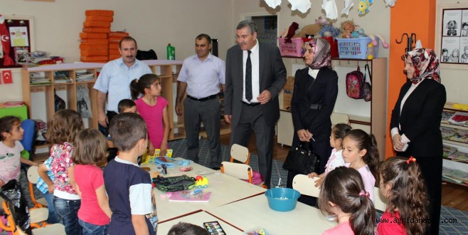 AĞRI MİLLİ EĞİTİM MÜDÜRÜ DURSUN YAZ OKULUNU ZİYARET ETTİ