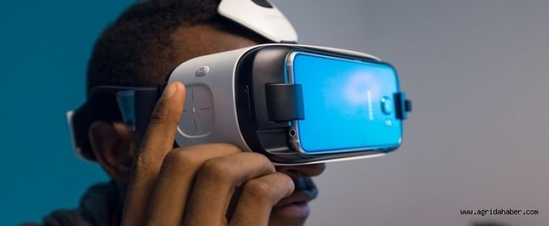 Samsung Galaxy S6 ve S6 Edge için Yenilenmiş Gear VR Tanıtıldı