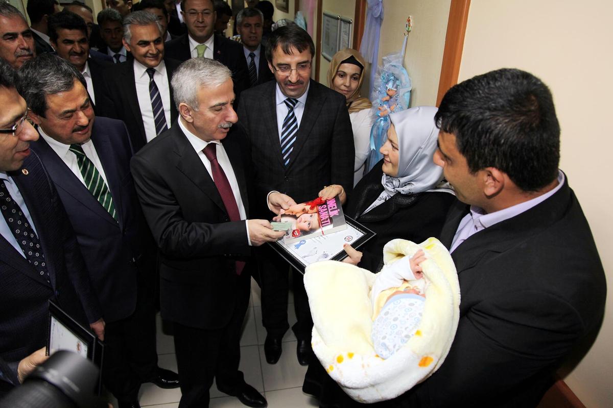 Malatya Valisi Kamçı, Darende'de