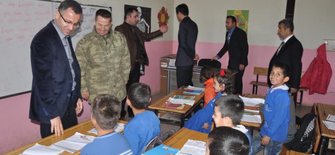 Çukurca'daki öğrencilere giyim yardımı