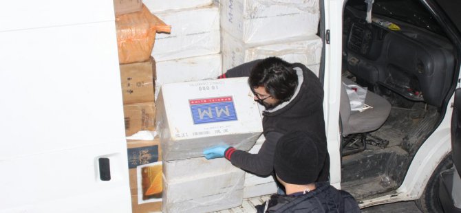 'Dur' ihtarına uymayan araçtan kaçak sigara çıktı