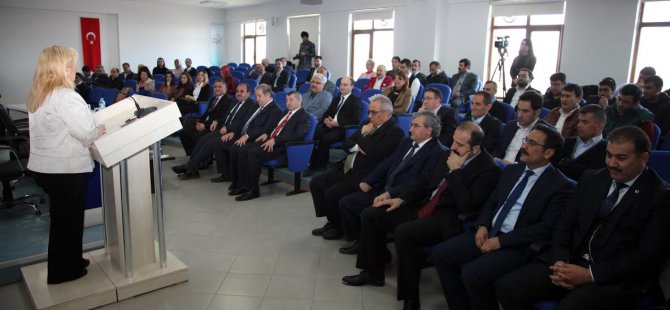 Ağrı İbrahim Çeçen Üniversitesinde Başarılı Akademisyenler Ödüllendirildi