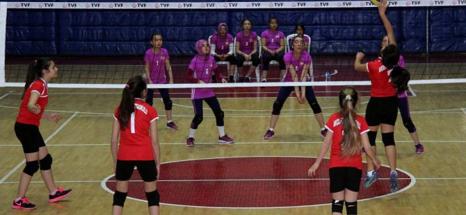 Okullararası Voleybol Küçükler Yarı Final Şampiyonası