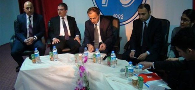 Kağızman'da 'Bankacılık Sektörü ve Kariyer Planlamaları' söyleşisi