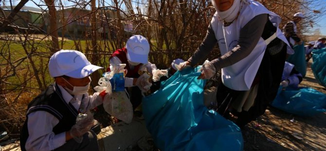 Edremit'te temizlik kampanyası