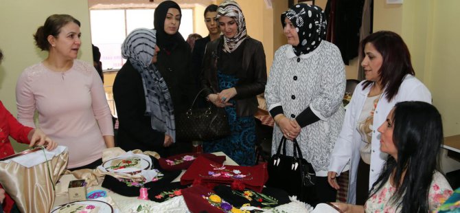 Canbolat, Aile Destek Eğitim Merkezi'ni ziyaret etti