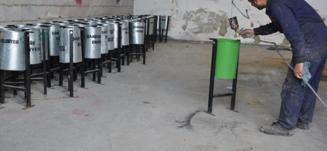 Erciş Belediyesi atıl durumdaki araçlarını onarıyor