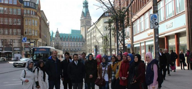 Pazaryolu'nda lise öğrencileri Almanya'ya gitti