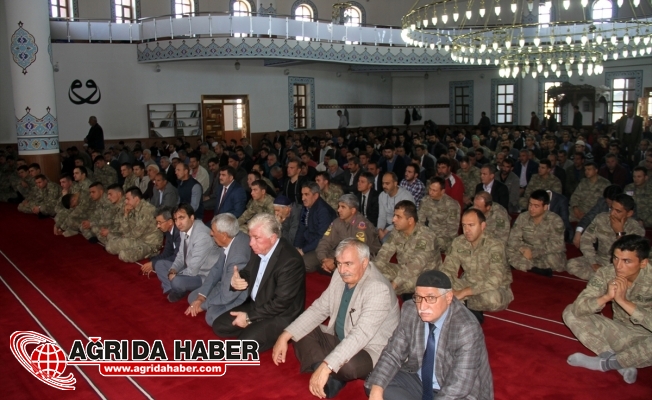 Ağrı'da ki Şehitler İçin Mevlit Programı Düzenlendi