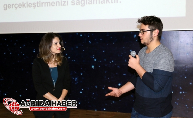 A.İ.Ç.Ü'de Oryantasyon Eğitimi Verildi