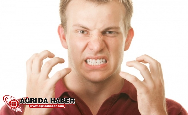 Dişlerini Gıcırdatanlar Dikkat! En Büyük sebep Stres...