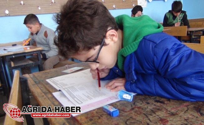 Doğubayazıt'ta Meal Sınavı Yapıldı