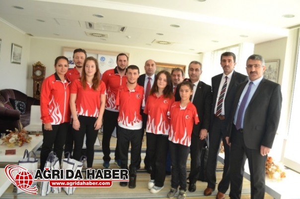Erzurum Gençlik Hizmetleri ve Spor İl Müdürlüğünden Örnek Davranış