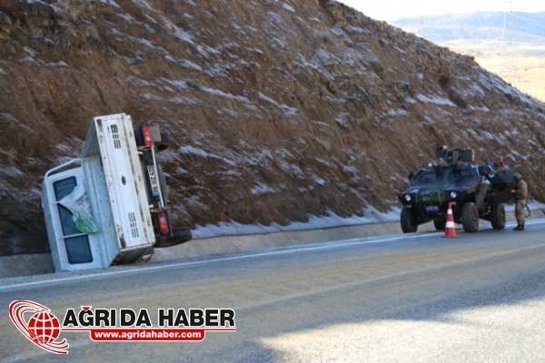 Tunceli'de Trafik Kazası: 5 Yaralı!