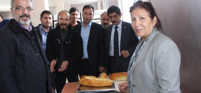 Eşbaşkanlar Ağrı Belediyesi Halk Ekmek Fırınını Denetledi