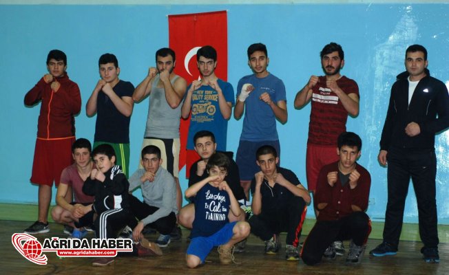 Ağrı’da Ücretsiz “Muaythai”Kursu Açıldı