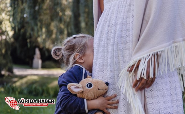 Annelere Çocuk Bakım Desteği Geliyor Peki Ne Kadar Olacak?