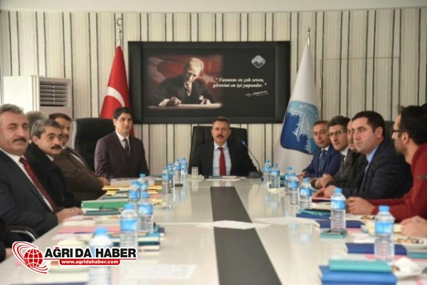 İŞKUR Daire Başkanı Sinan Temur Ağrı'da İŞKUR Daire Başkanı Sinan Temur Ağrı'da