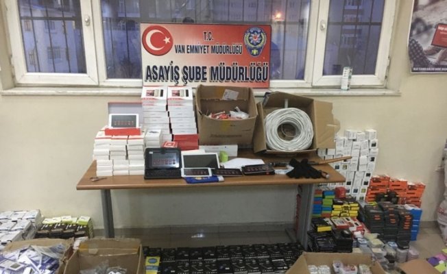 12 hırsızlık olayının zanlıları tutuklandı