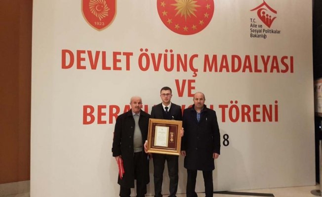 Ağrılı 15 Temmuz Gazisine Devlet Övünç Madalyası verildi