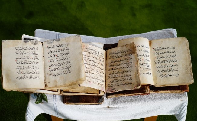 700 yıllık el yazması Kur’an-ı Kerim’ler büyük ilgi görüyor