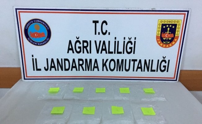 Ağrı’da kaçak sigara içerisinde metamfetamin ele geçirildi