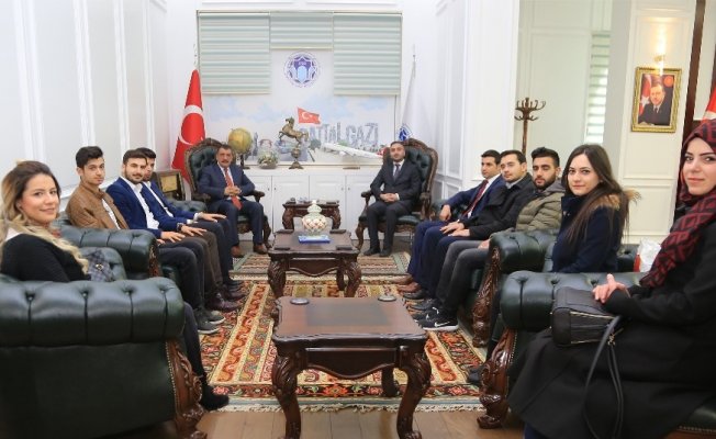 Başkan Gürkan: “Gençlik kolları bizim elimiz, kolumuzdur” Başkan Gürkan: “Gençlik kolları bizim elimiz, kolumuzdur”