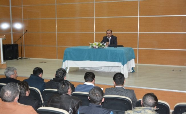 Başkan Köksoy, sürekli işçi kadrosuna geçecek taşeron işçilerle toplantı yaptı