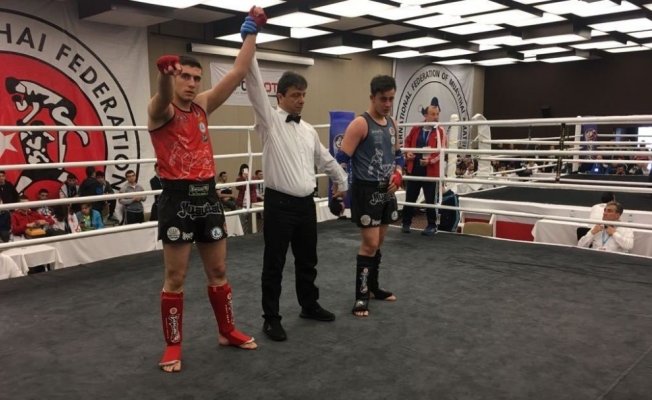 Bitlisli sporculardan Türkiye şampiyonluğu başarısı Bitlisli sporculardan Türkiye şampiyonluğu başarısı