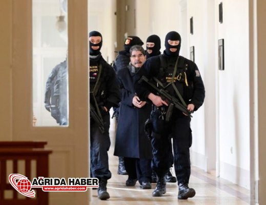 Çek Mahkemesi Salih Müslim'i Serbest Bıraktı!
