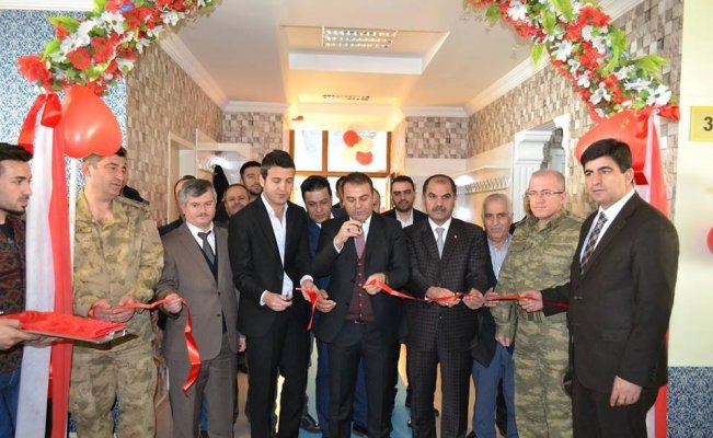 Erciş’te Deprem Şehitleri Öğretmenevi Restoranı Hizmete Açıldı