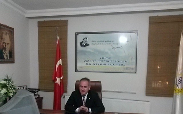 Hava sıcaklığı kayısı üreticilerini tedirgin ediyor Hava sıcaklığı kayısı üreticilerini tedirgin ediyor