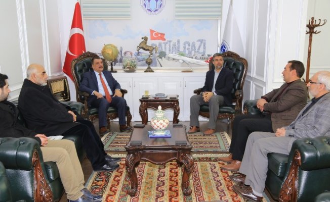 İHH’dan Başkan Gürkan’a ziyaret İHH’dan Başkan Gürkan’a ziyaret