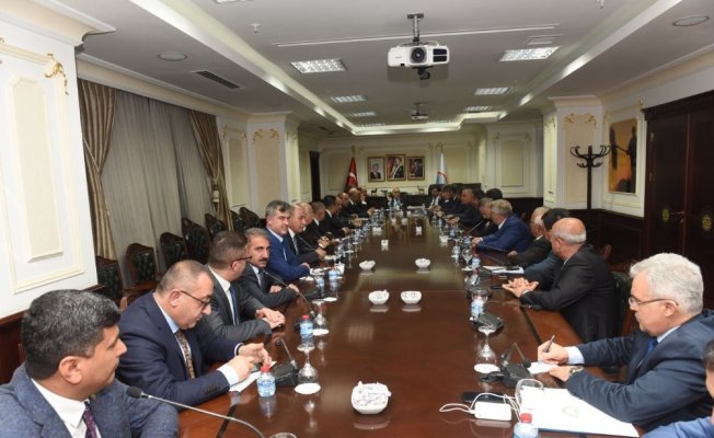 Malazgirt Ziraat Odası Başkanı Kılıç, Bakan Fakıbaba’yla görüştü