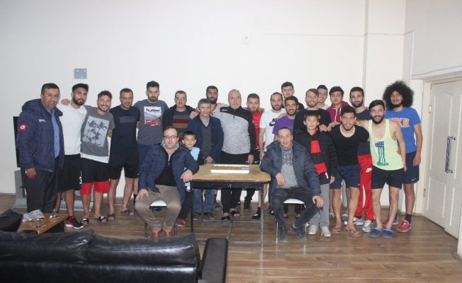 Taraftardan TKİ Tavşanlı Linyitspor’a moral desteği