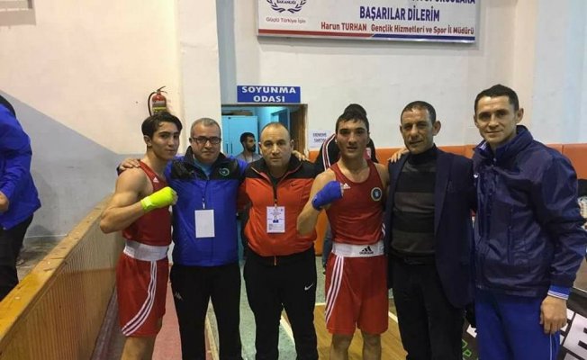 Vanlı boksörler madalyalarla döndüler Vanlı boksörler madalyalarla döndüler