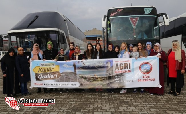 Ağrı'da Kültür Gezileri Başladı Ağrılı Kadınlar Van'ı Gezdi