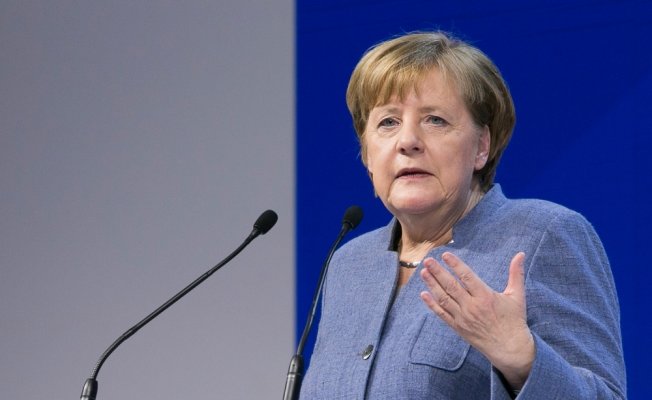 Angela Merkel 4. kez başbakan Angela Merkel 4. kez başbakan