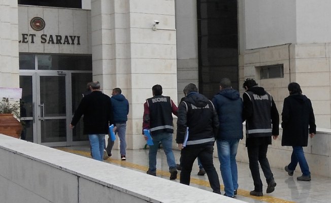 Bursa’da FETÖ operasyonu: 15 gözaltı Bursa’da FETÖ operasyonu: 15 gözaltı