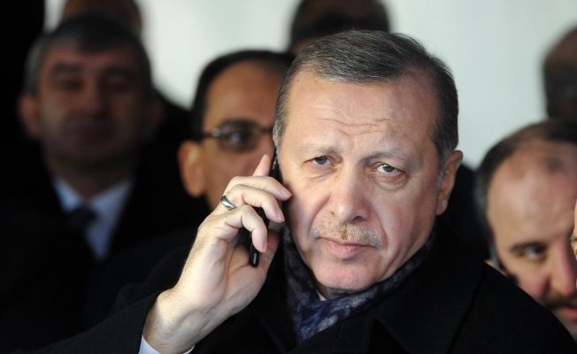 Cumhurbaşkanı Erdoğan’dan milli eskrimciye tebrik telefonu Cumhurbaşkanı Erdoğan’dan milli eskrimciye tebrik telefonu