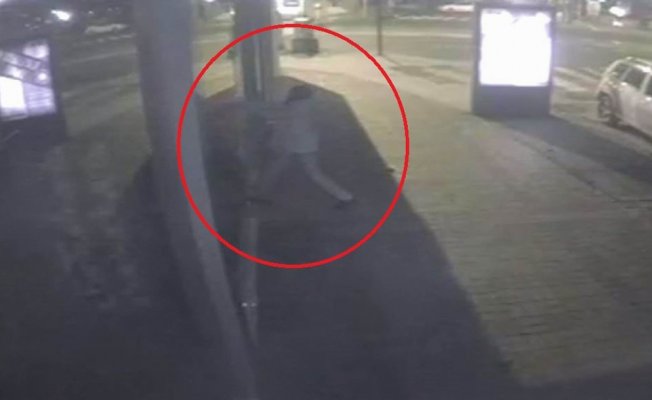 "Jet hırsız" önce kameraya sonra polise yakalandı "Jet hırsız" önce kameraya sonra polise yakalandı