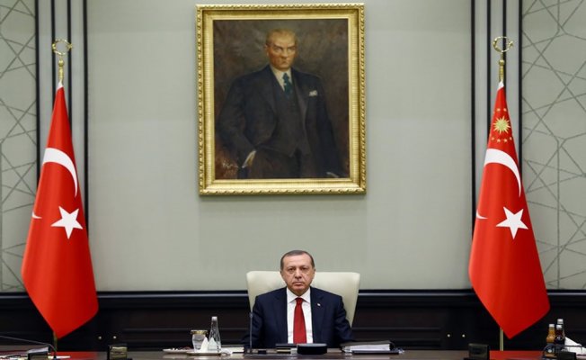 Katar Dışişleri Bakanını kabul etti