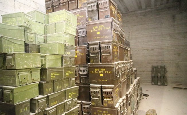 YPG’nin dev mühimmat deposu ele geçirildi YPG’nin dev mühimmat deposu ele geçirildi