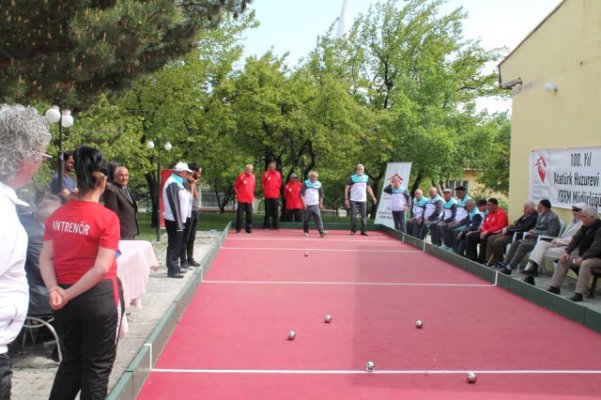 Ağrı ve Erzincan Huzurevi Sakinleri Arasında Bocce Turnuvası