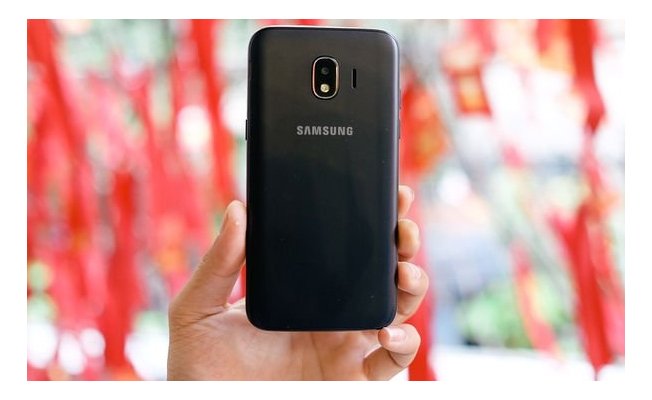 Samsung'dan Öğrenciler İçin Telefon