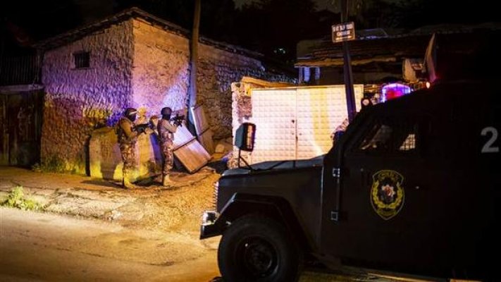 Ankara'da Kimliği Belirsiz Şahıs Polise Ateş Açtı