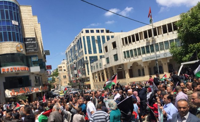 Ramallah’ta ABD protestosu