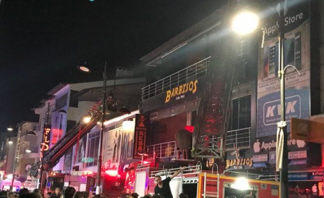 Ağrı Cumhuriyet Caddesinde Korkutan yangın